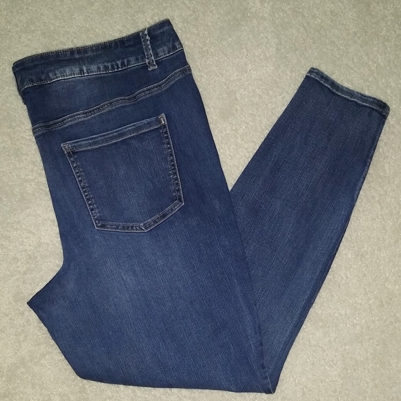 MAURICES EVER FLEX HIGH-RISE BLUE JEANS WOMEN'S SIZE 20W - Picture 2 of 5